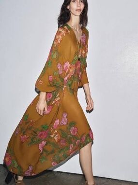 Zara / ZW COLLECTION / Floral oversized Dress / Medium
